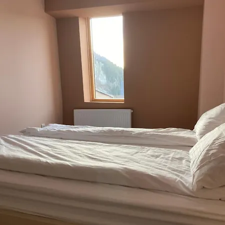 Max-well Paviljoni *